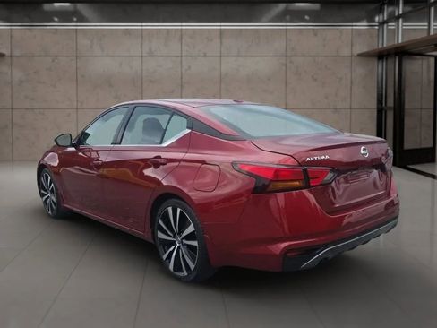 Used 2019 Nissan Altima 2.5 SR FWD image 6