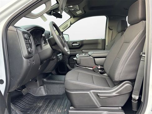 New 2026 Chevrolet Silverado 1500 W/T image 9