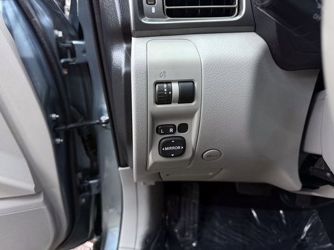 Used 2013 Subaru Forester 2.5X Limited image 14