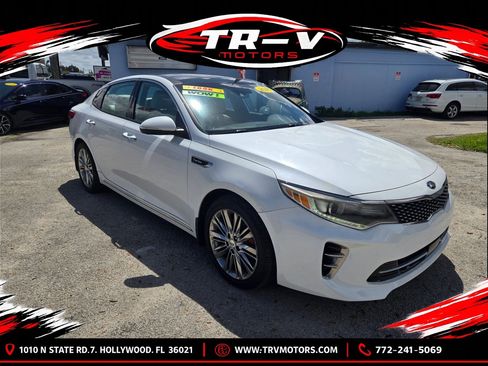 Used 2016 Kia Optima SX w/ Chrome Wheel Package FWD image 2