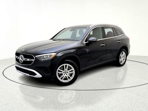 Certified 2026 Mercedes-Benz GLC 300 image 1