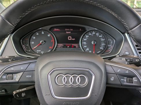 Used 2022 Audi Q5 2.0T Premium image 24