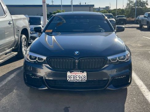 Used 2020 BMW 530i w/ M Sport Package image 3