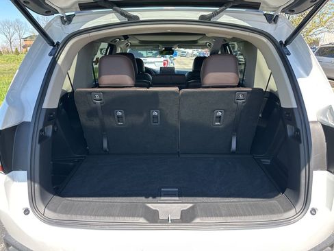 Used 2024 Honda Pilot Elite image 13