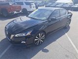 Used 2022 Nissan Altima 2.5 SR image 2