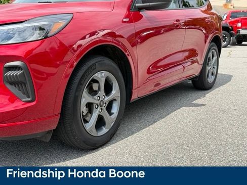Used 2024 Ford Escape ST-Line AWD/4WD image 9