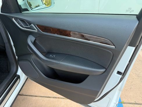 Used 2018 Audi Q3 2.0T Premium Plus w/ Premium Plus Package image 13