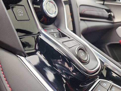 Certified 2025 Acura RDX A-Spec image 17