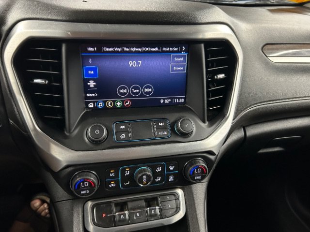 Used 2020 GMC Acadia SLE FWD image 16