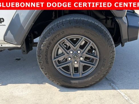 Used 2024 Jeep Wrangler Sport S image 37