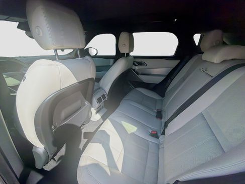 Used 2021 Land Rover Range Rover Velar R-Dynamic S image 25