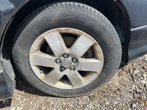 Used 2006 Toyota Corolla CE FWD image 14