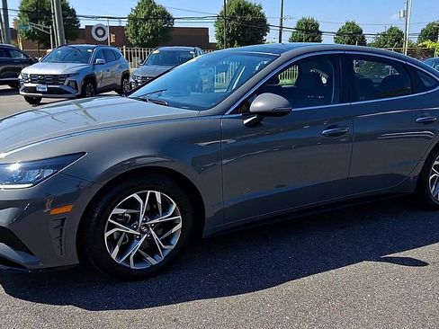 Certified 2022 Hyundai Sonata SEL w/ Convenience Package image 4