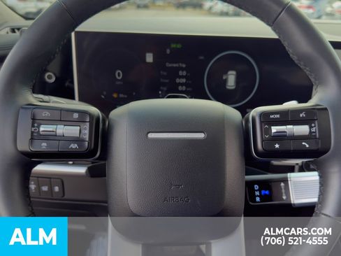 Used 2024 Hyundai Santa Fe Limited image 31