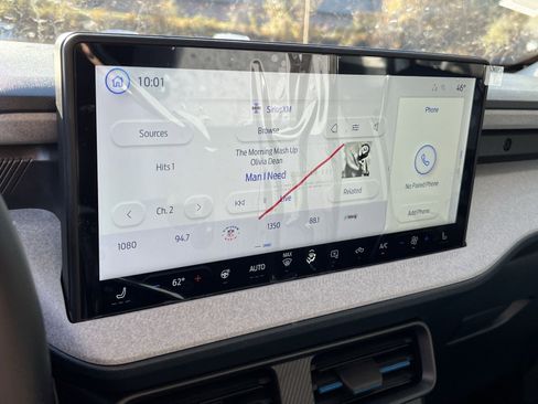 New 2025 Ford Maverick XLT w/ XLT Luxury Package image 18