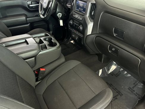Used 2021 Chevrolet Silverado 1500 Custom Trail Boss AWD/4WD image 18