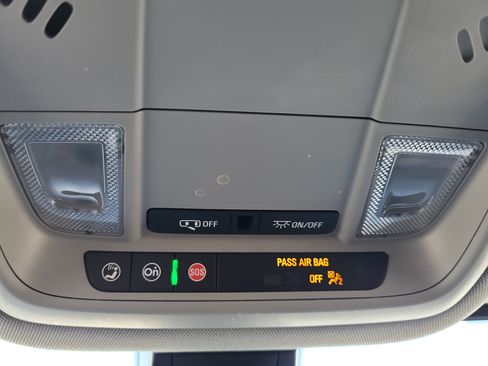 Used 2023 GMC Acadia SLE w/ LPO, Floor Liner Package image 29