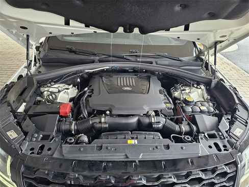 Used 2019 Land Rover Range Rover Velar R-Dynamic SE image 26