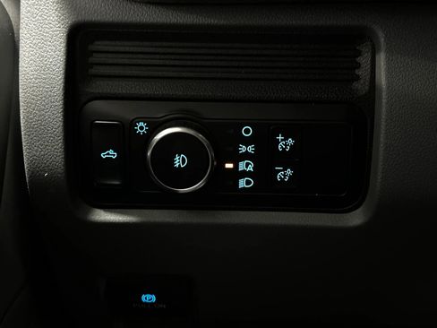 Used 2024 Ford F250 XLT image 35