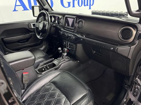 Used 2019 Jeep Wrangler Unlimited Sport S AWD/4WD image 12