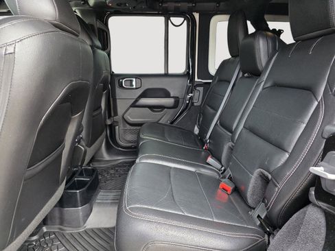 Used 2018 Jeep Wrangler Unlimited Sahara w/ Dual Top Group image 13