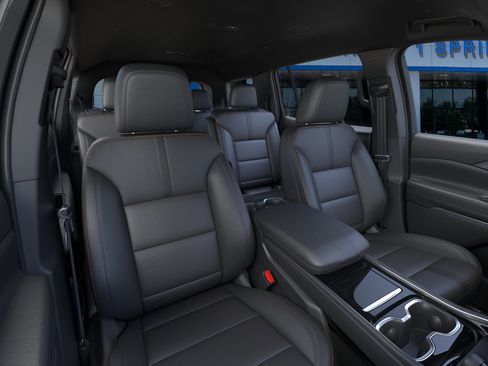 New 2026 Chevrolet Traverse High Country FWD image 40