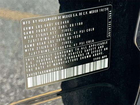 Used 2021 Volkswagen Tiguan SE w/ Panoramic Sunroof Package image 34