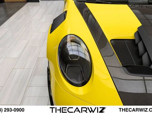Used 2024 Porsche 911 GT3 RS RWD image 2