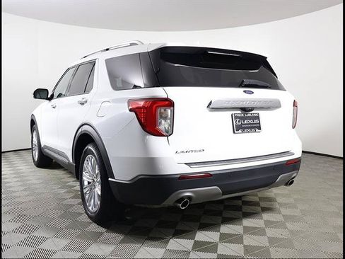 Used 2023 Ford Explorer Limited w/ Limited Technology Package RWD image 4
