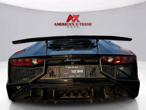 Used 2017 Lamborghini Aventador LP 750-4 Superveloce image 5
