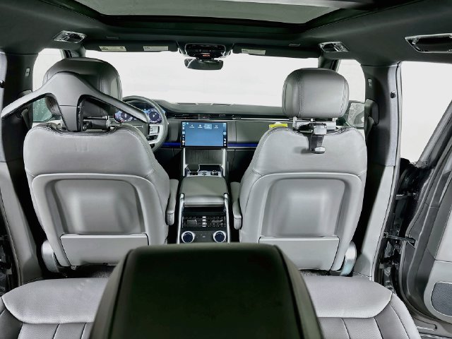 New 2027 Land Rover Range Rover Long Wheelbase SE AWD/4WD image 23