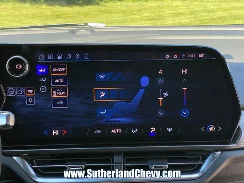 Used 2026 Chevrolet Equinox EV LT FWD image 28