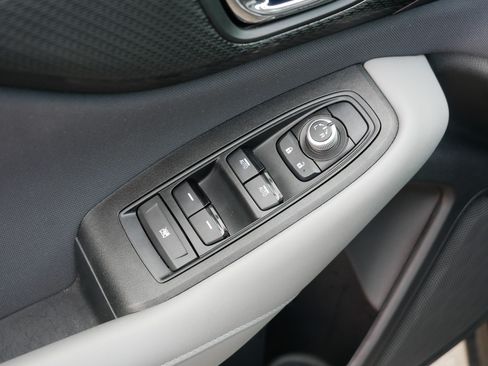 Certified 2025 Subaru Outback Premium AWD/4WD image 19