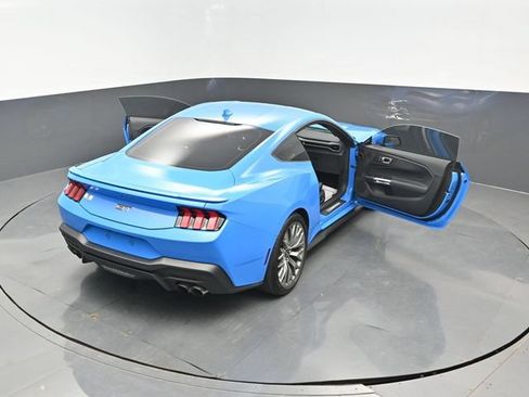 Used 2025 Ford Mustang GT Premium RWD image 24