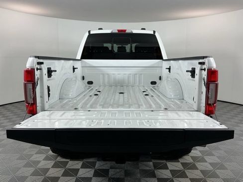 Used 2022 Ford F350 Platinum AWD/4WD image 7