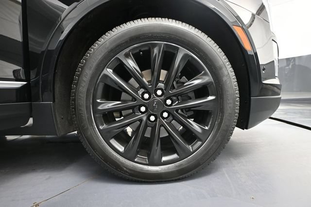 Used 2019 Cadillac XT5 Platinum AWD/4WD image 12