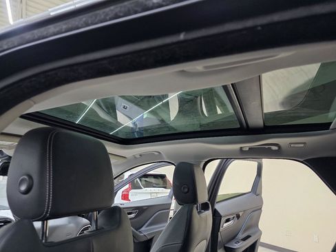 Used 2018 Jaguar F-PACE R-Sport AWD/4WD image 39
