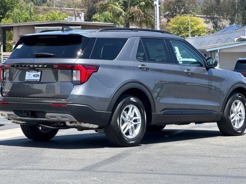 New 2026 Ford Explorer Active w/ Active Comfort Package RWD image 3