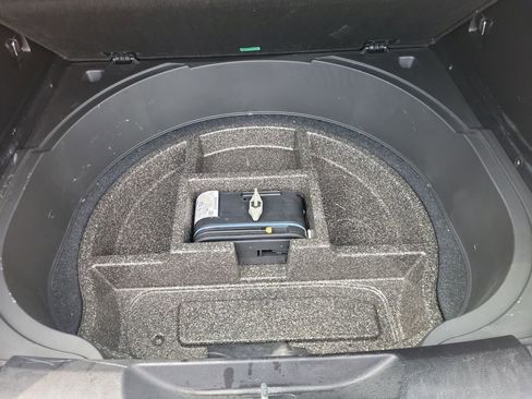 Used 2016 Jeep Cherokee Latitude FWD image 37