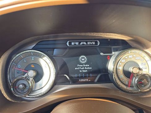 Used 2019 RAM 1500 Limited AWD/4WD image 18