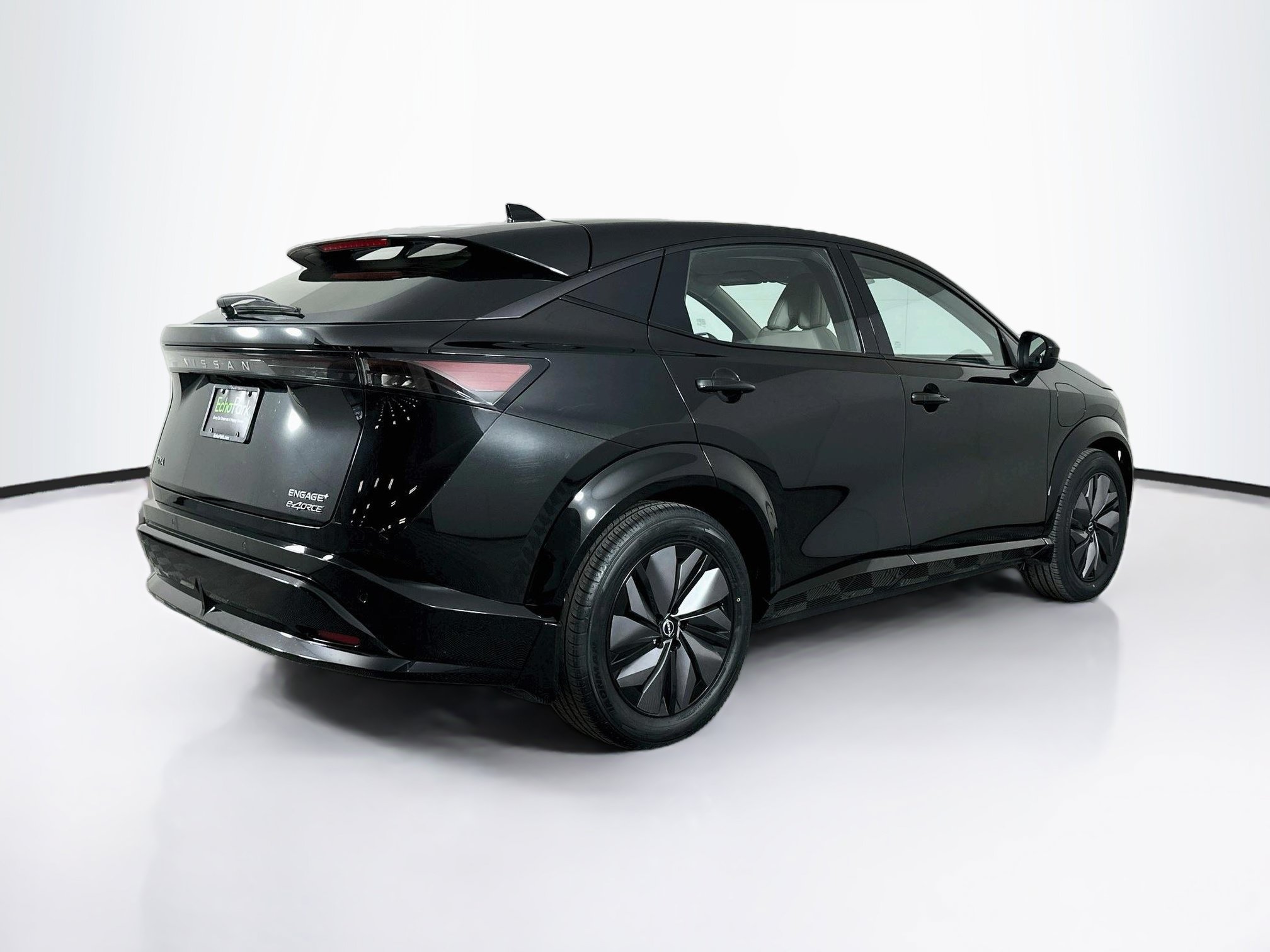 Used 2023 Nissan Ariya AWD image 9