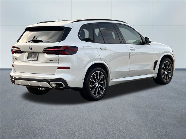 Certified 2025 BMW X5 xDrive40i AWD/4WD image 5