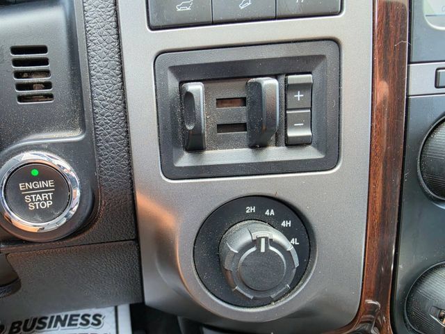 Used 2017 Ford Expedition EL Platinum AWD/4WD image 24