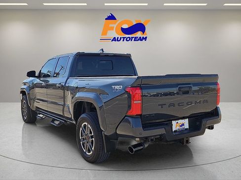 Used 2024 Toyota Tacoma TRD Sport w/ TRD Sport Upgrade Package AWD/4WD image 3