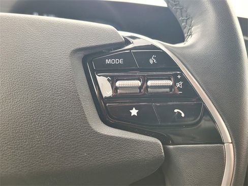 Used 2023 Kia Niro EX Touring image 27