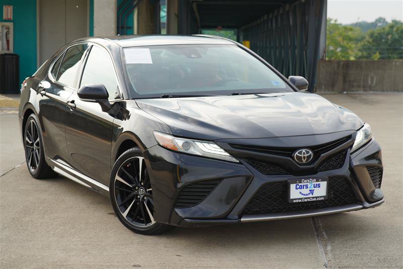 Used 2019 Toyota Camry XSE w/ Navigation Package FWD image 8