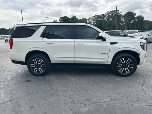 Used 2023 GMC Yukon AT4 w/ LPO, Floor Liner Package AWD/4WD image 5
