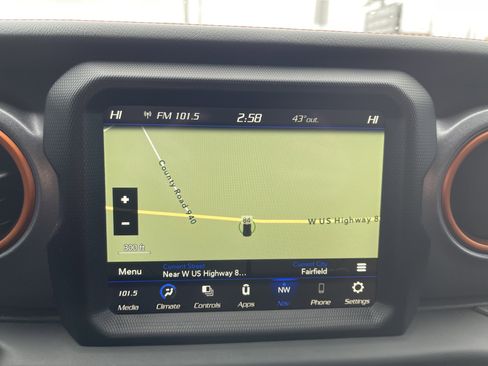 Used 2022 Jeep Gladiator Mojave w/ Auxiliary Switch Group image 27