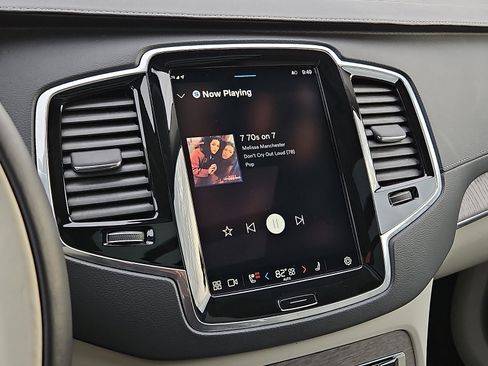 Certified 2023 Volvo XC90 T8 Ultimate image 18