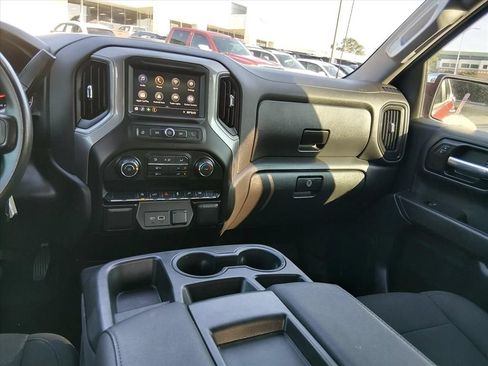 Used 2021 Chevrolet Silverado 1500 Custom RWD image 12